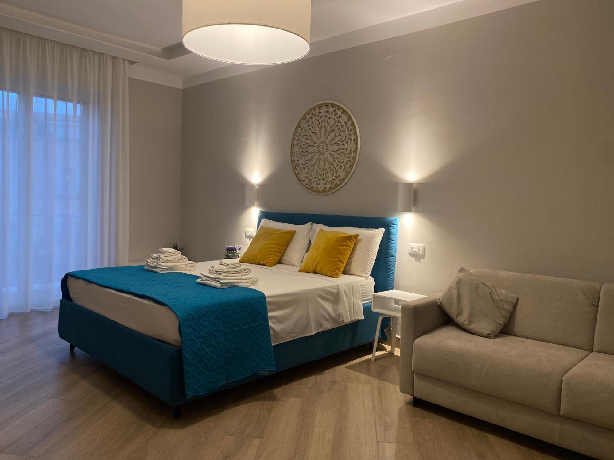 Luna Nuova Suites Неаполь Екстер'єр фото